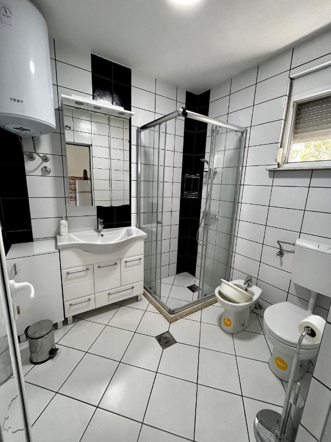 Apartments Apartmani Bojana Utjeha Zewnętrze zdjęcie
