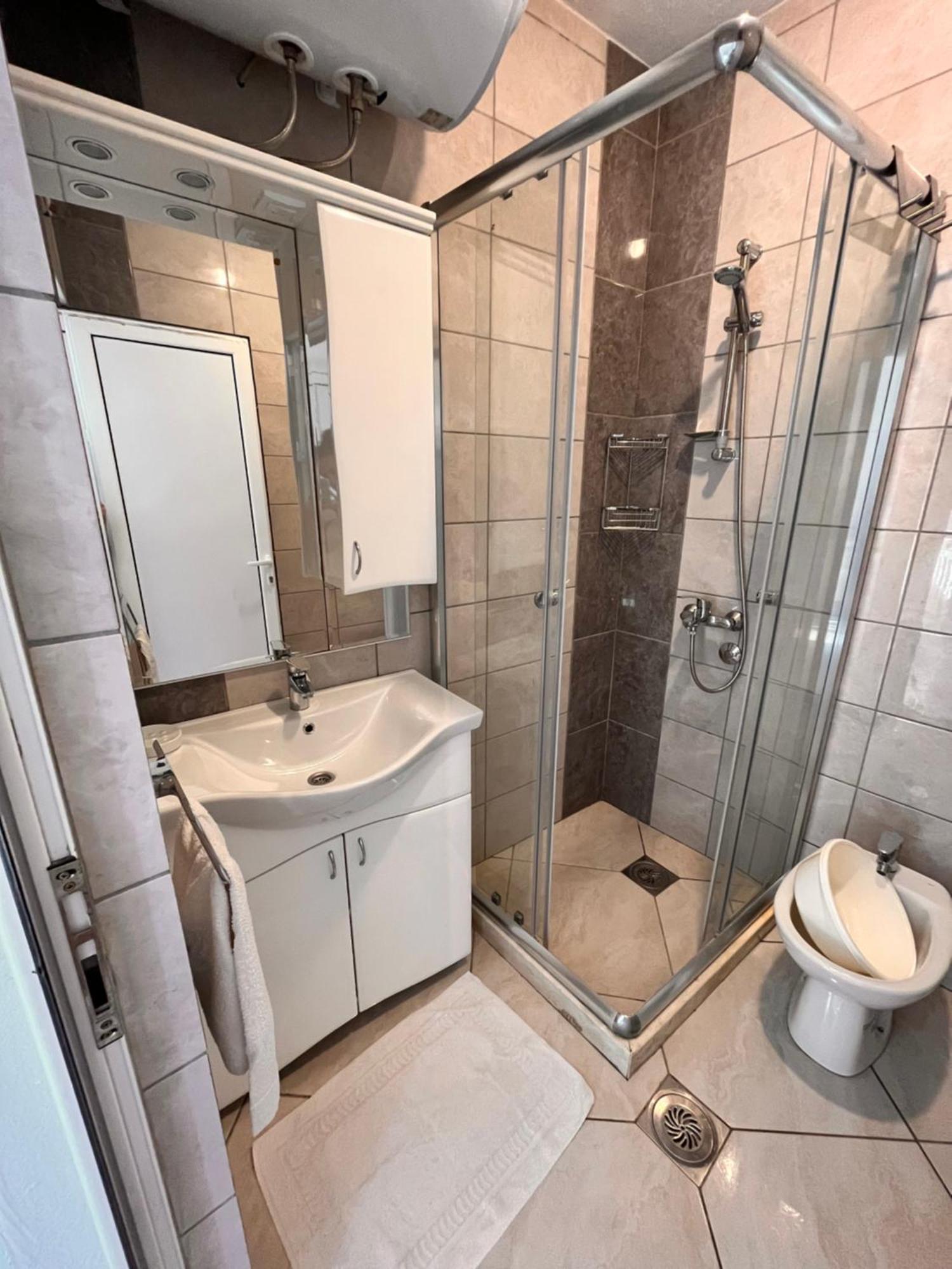 Apartments Apartmani Bojana Utjeha Zewnętrze zdjęcie