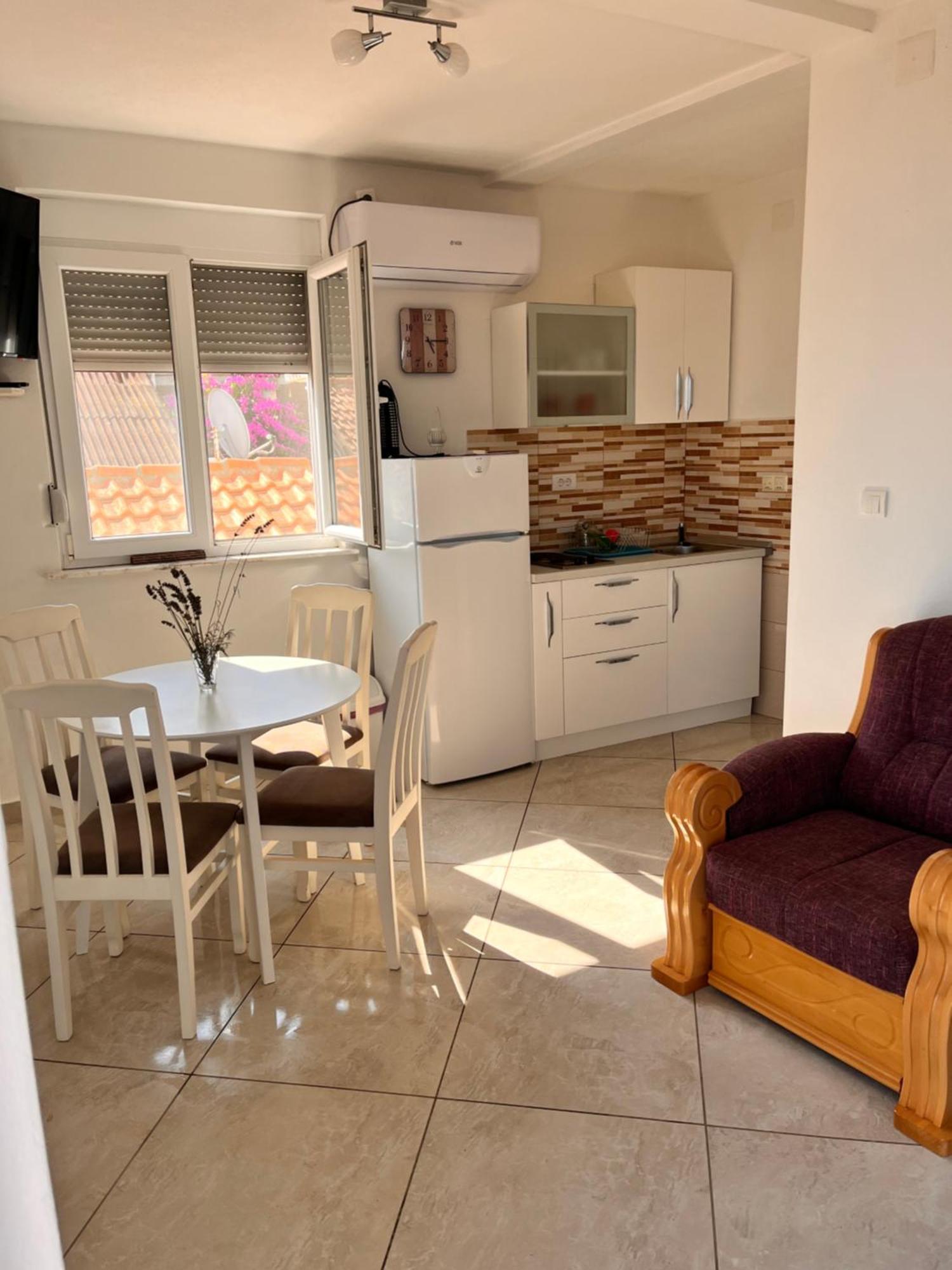 Apartments Apartmani Bojana Utjeha Zewnętrze zdjęcie